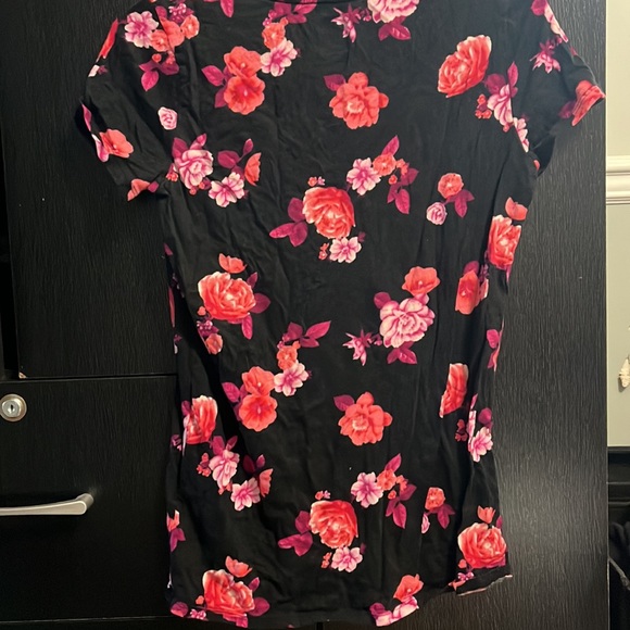 Pink Tee - Picture 4 of 4